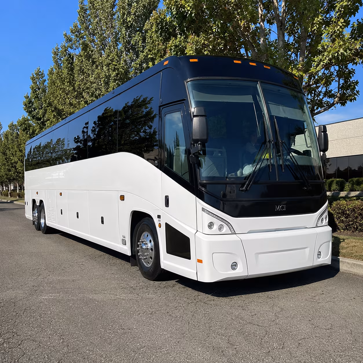 Spokane Airport Shuttle & Transportation party bus exterior