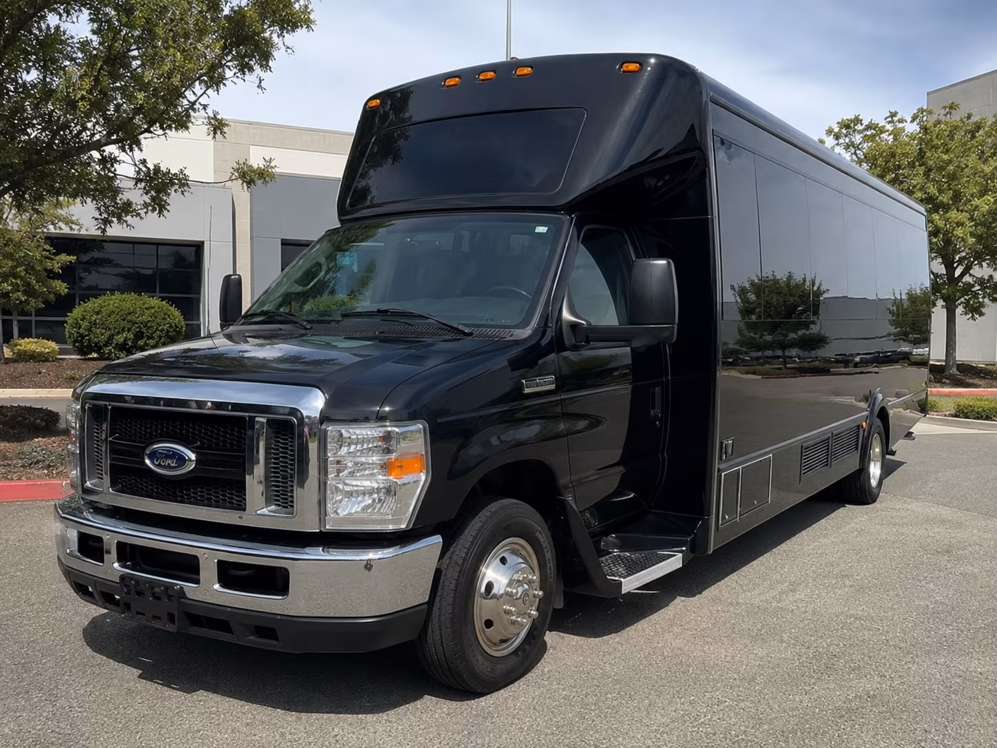 Spokane Prom & Homecoming Transportation party bus exterior