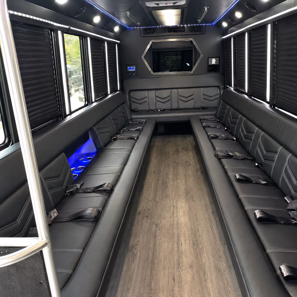 Spokane Winery Tour & Pub Crawl Transportation party bus exterior